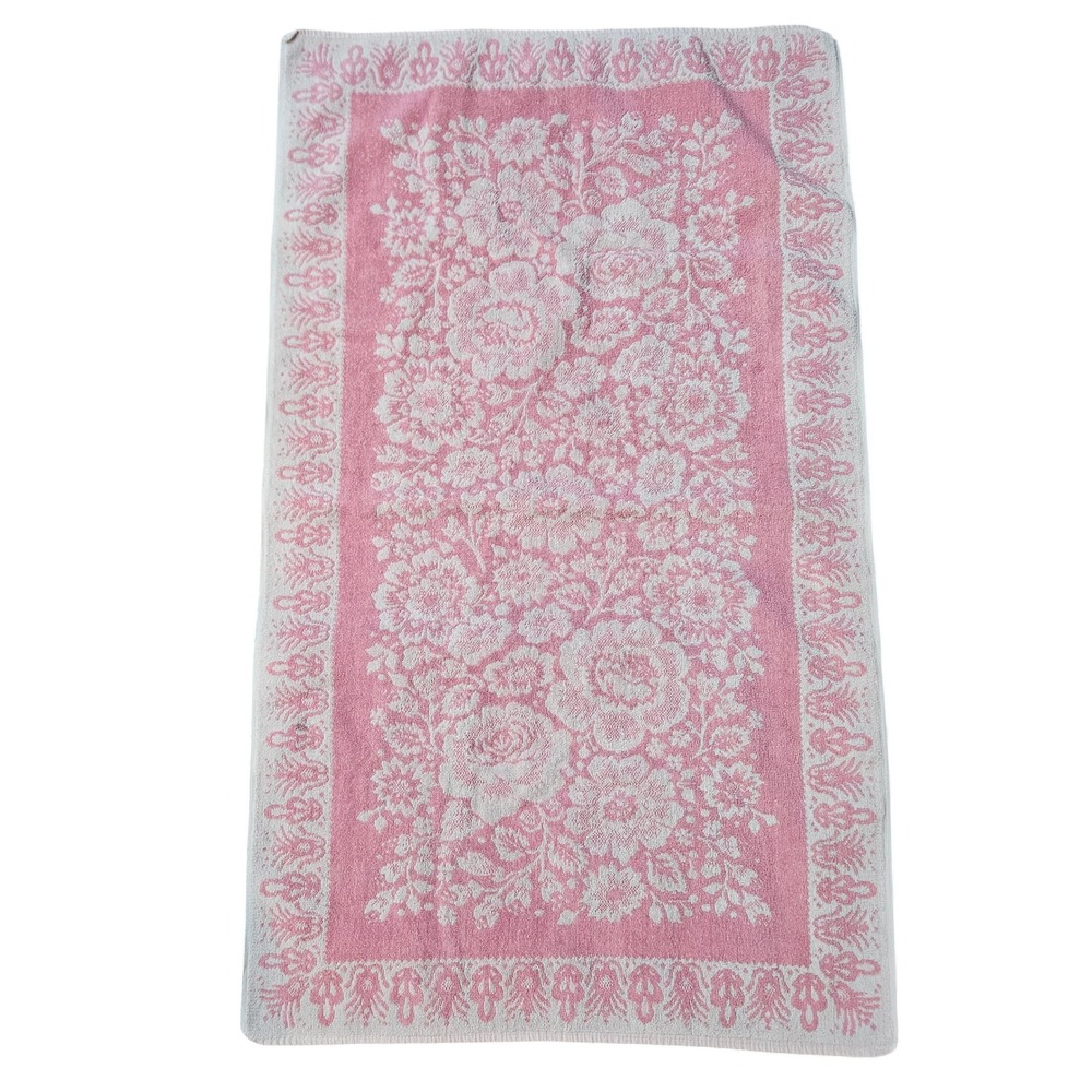 Vintage Fieldcrest Pink Floral Rose Cotton Bath Towel Made in USA 24x40 Retro